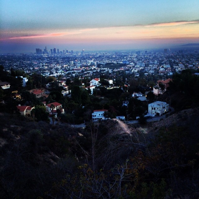 Griffith park. Magical sunset. These our the moments of life when were not trapped in our head and can see the beauty of life in front of us. I miss those moments a lot.