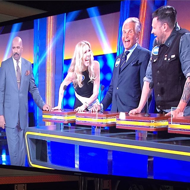 Well we think that was funny Steve. (: toniight Abc Celebrity family feud. Much love to the Ali family. @georgehamilton @alanakstewart Thank you to and @abcnetwork